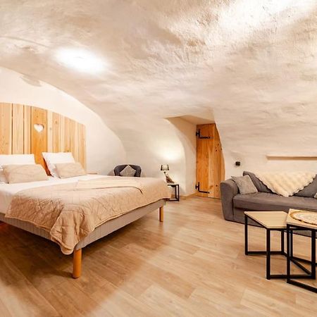 Nuit Romantique Avec Spa Privatif Meilhaud Zewnętrze zdjęcie