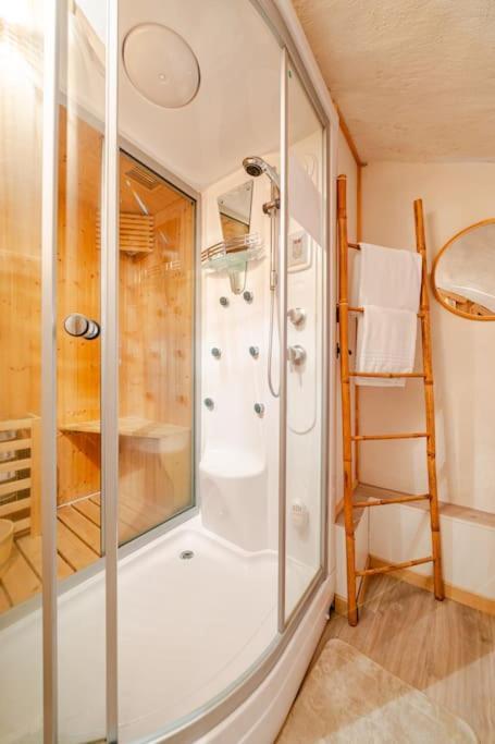 Nuit Romantique Avec Spa Privatif Meilhaud Zewnętrze zdjęcie