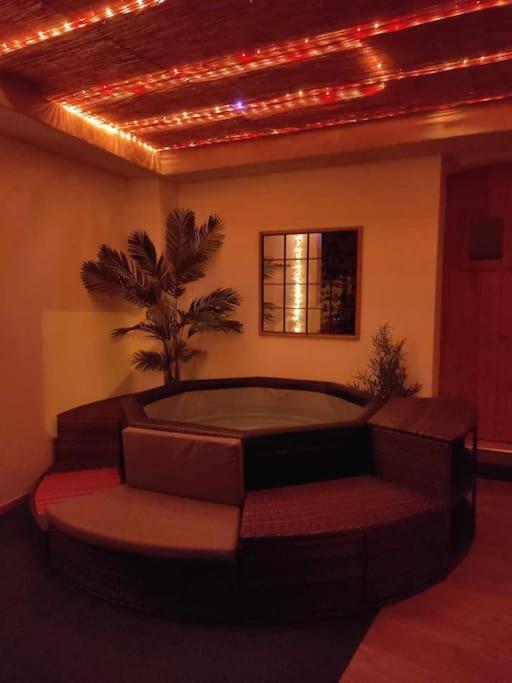 Nuit Romantique Avec Spa Privatif Meilhaud Zewnętrze zdjęcie