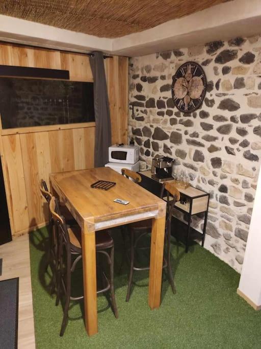 Nuit Romantique Avec Spa Privatif Meilhaud Zewnętrze zdjęcie